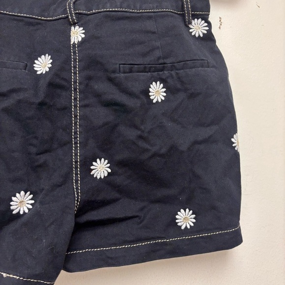 Sister Paul & Joe High Waisted Daisy Short - Picture 9 of 11